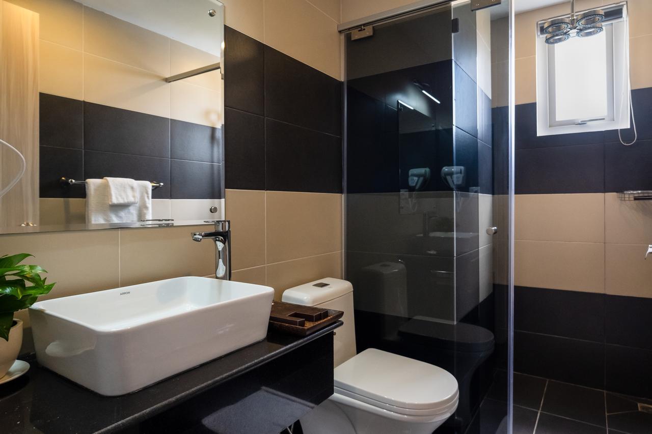 Nou'S River Hotel Phnom Penh Bagian luar foto