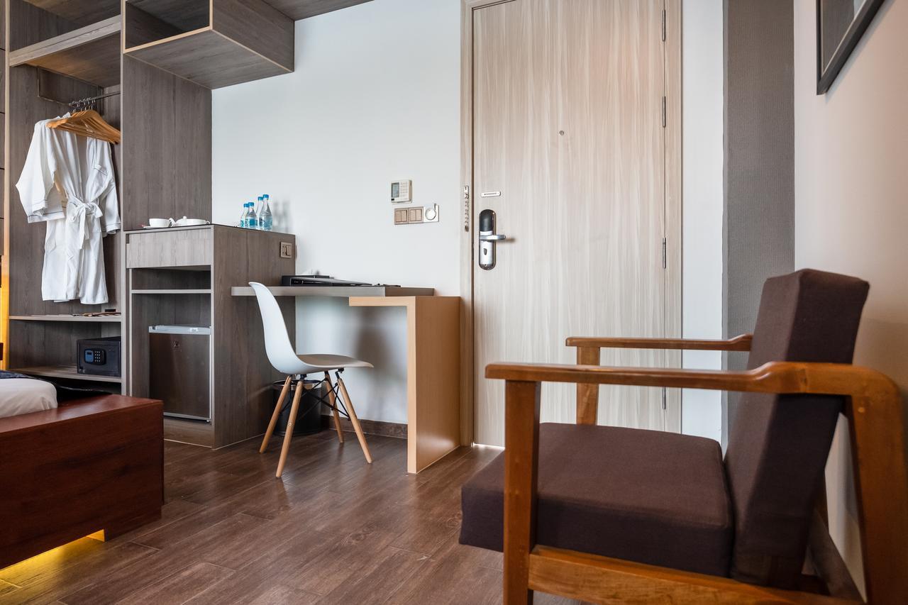 Nou'S River Hotel Phnom Penh Bagian luar foto