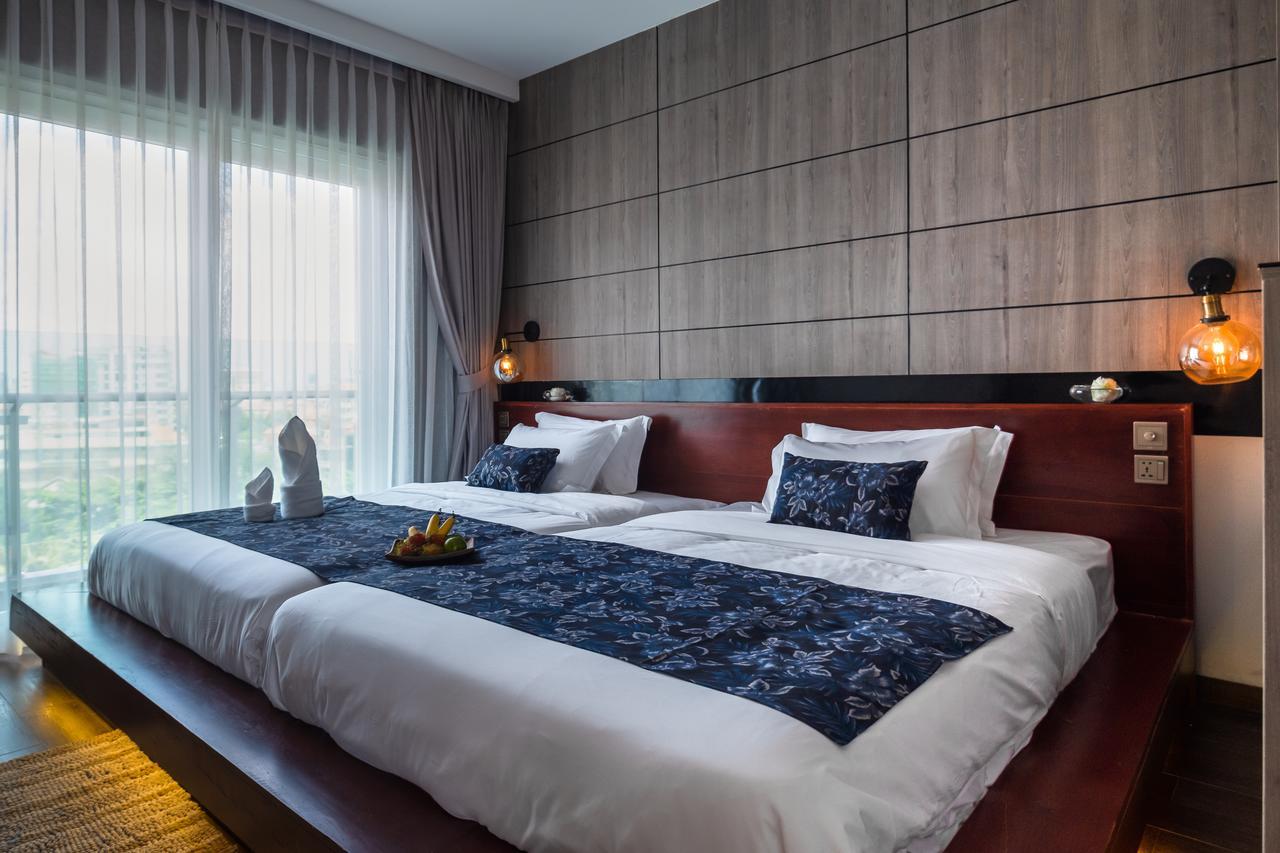 Nou'S River Hotel Phnom Penh Bagian luar foto
