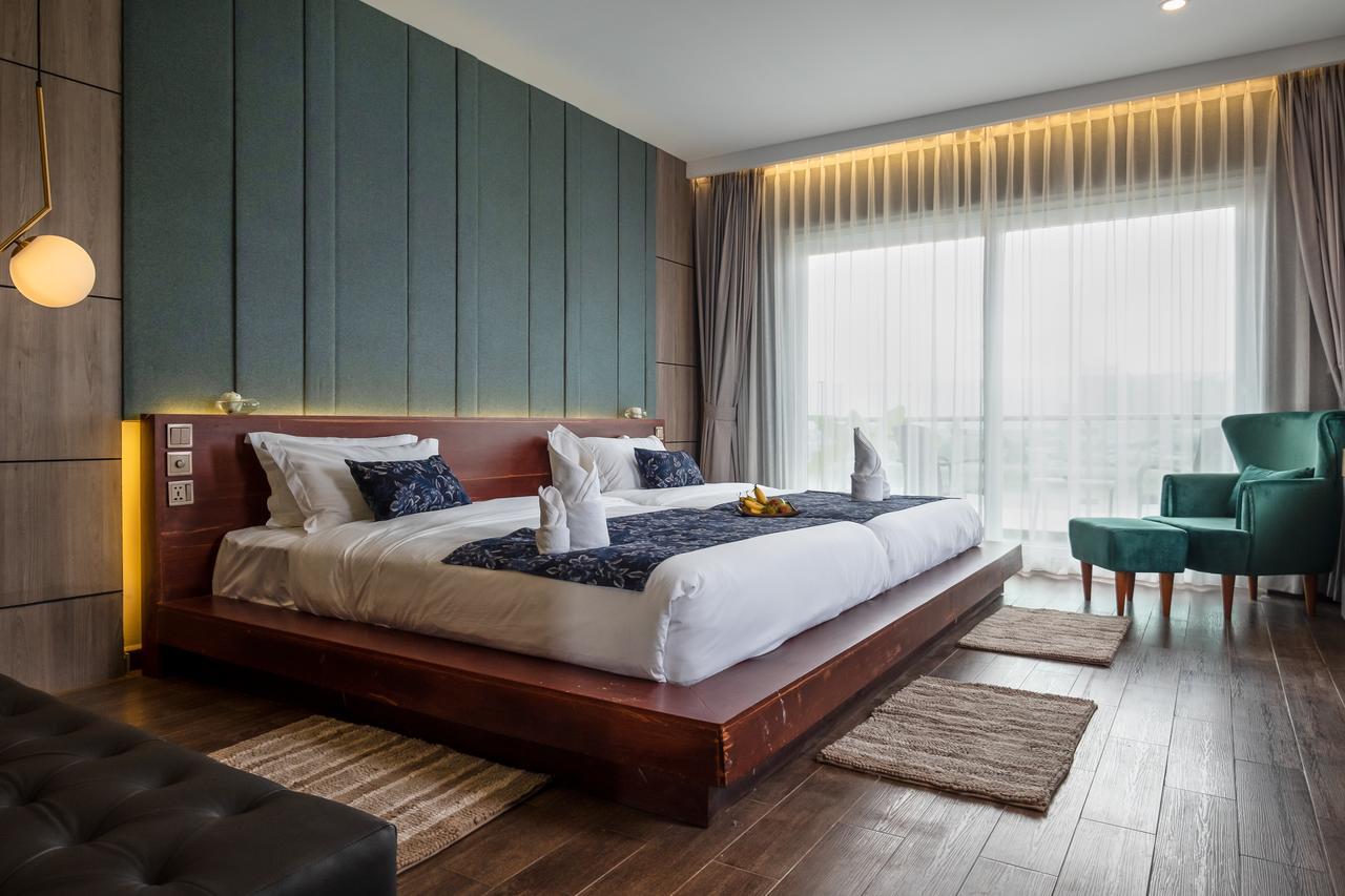 Nou'S River Hotel Phnom Penh Bagian luar foto
