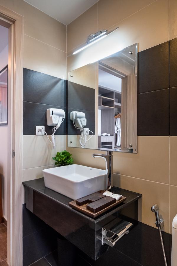 Nou'S River Hotel Phnom Penh Bagian luar foto