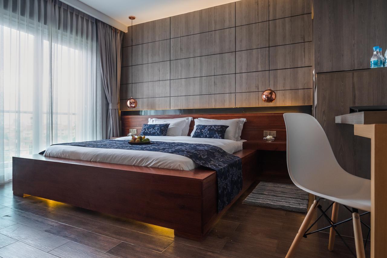 Nou'S River Hotel Phnom Penh Bagian luar foto